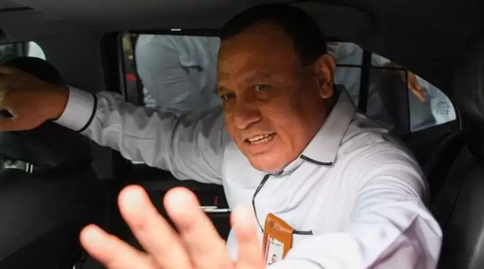 Tebalnya Berkas Pemerasan Terhadap SYL dengan Tersangka Firli Bahuri, Ketua KPK Nonaktif3