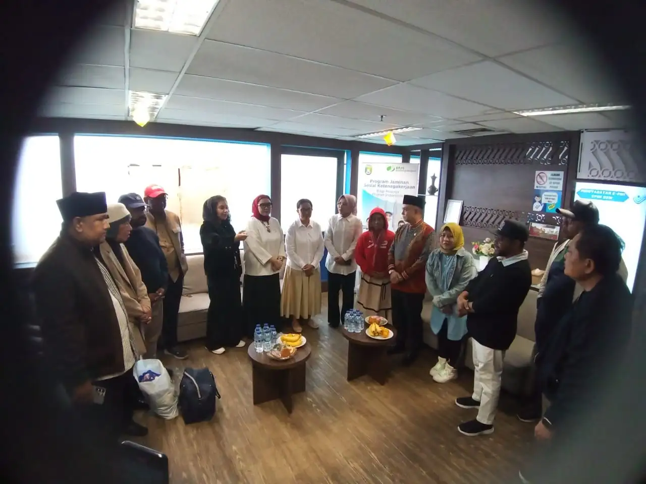 DPD RI Bantu Fasilitasi Pemulangan Dua PMI Non Prosedural ke RI4