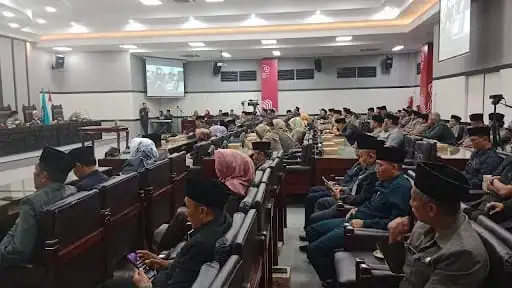 Rapat Paripurna DPRD Kabupaten Blitar2