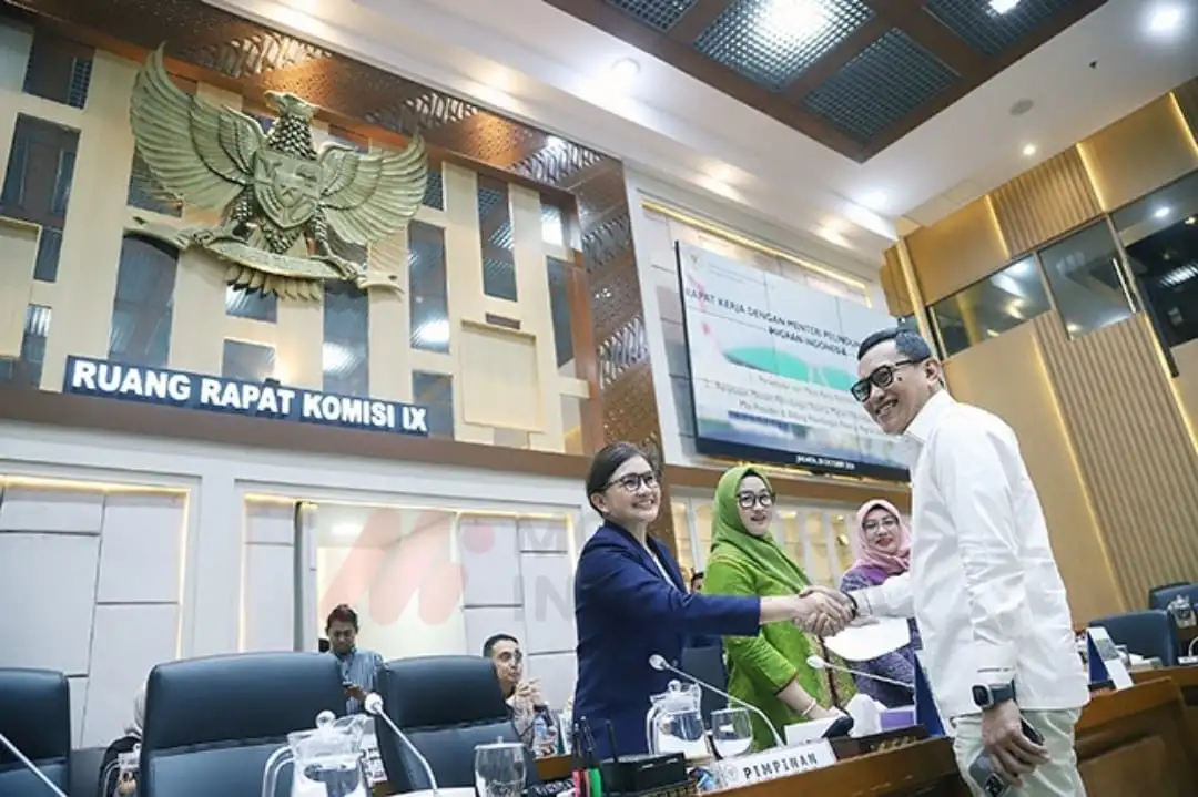 Raker Komisi IX DPR dengan Menteri PPMI, Bahas Perlindungan Pekerja Migran Indonesia2