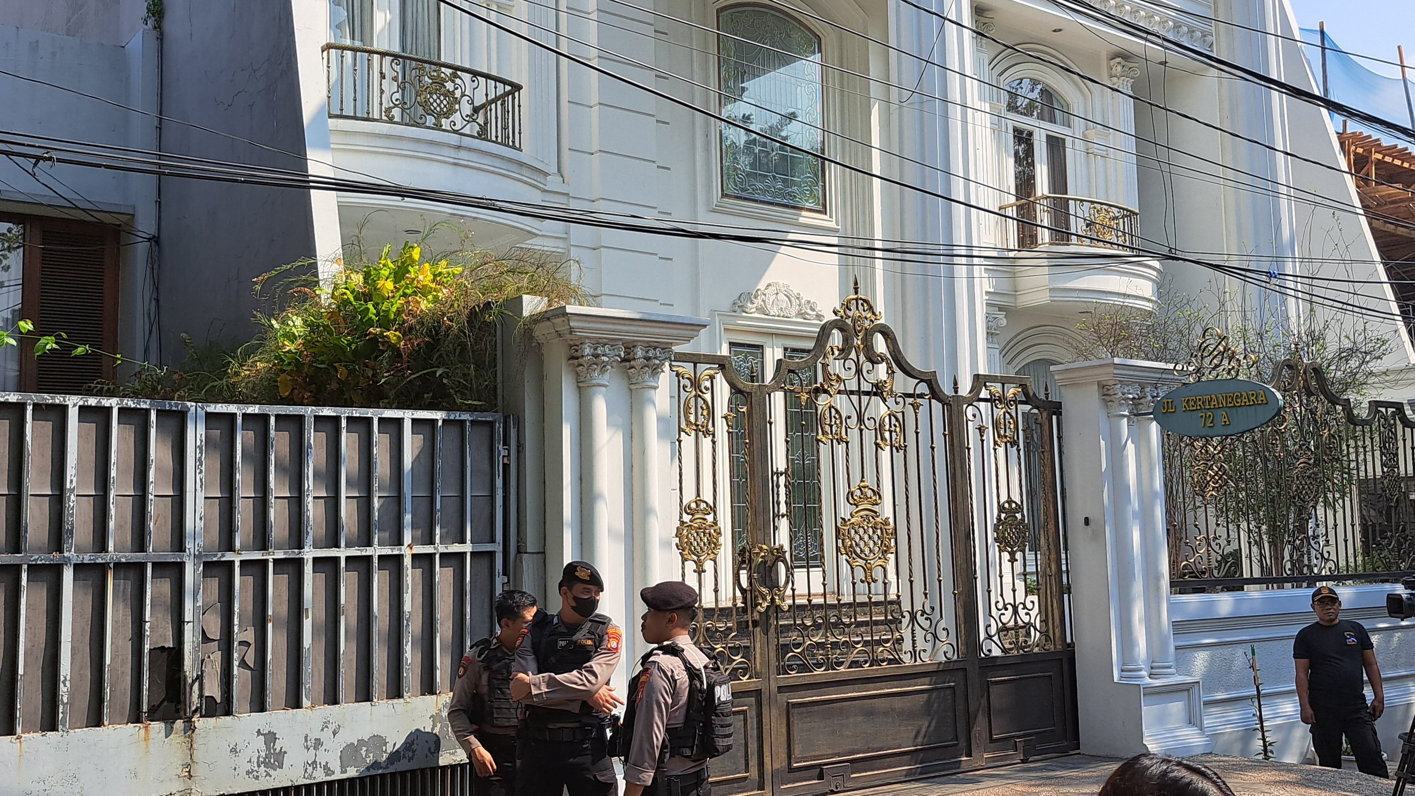 Penggeledahan Rumah Ketua KPK Firli Bahuri di Kertanegara Jaksel2