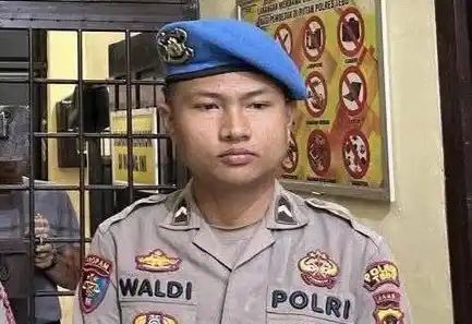 Anggota Polres Tebo, Bripda Waldi (22) terduga pelaku pemerkosaan dan pembunuhan dosen perempuan di Jambi (Foto: Istimewa)
