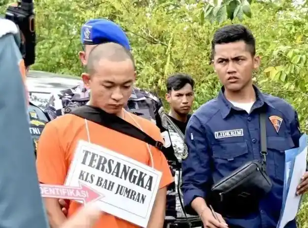 Jumran mengenakan baju tahanan (Foto: Dok MI)