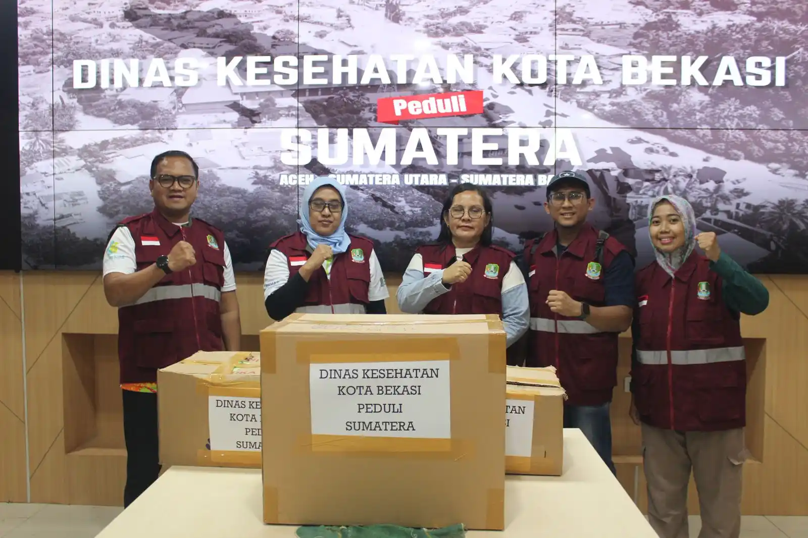 Donasi yang Akan Diusung Rombongan Wali Kota Bekasi Mengunjungi dan Membantu Warga Terdampak Bencana Sumatera (Foto: Dokpin)