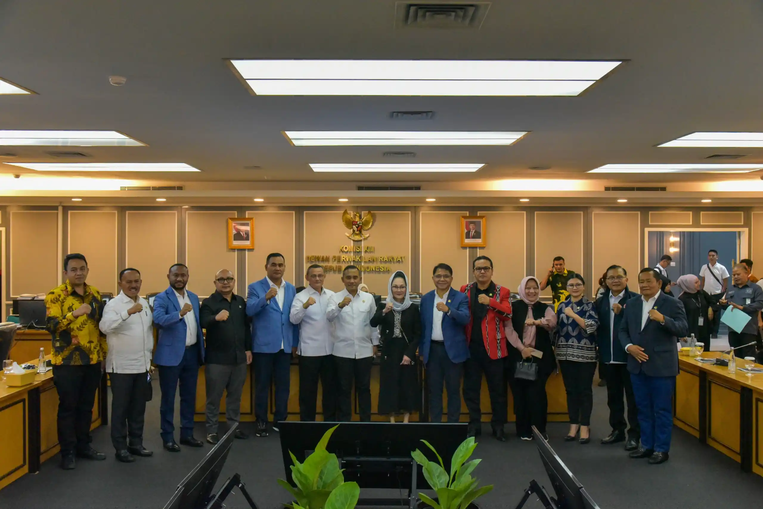 Komisi XIII DPR RI menggelar Rapat Dengar Pendapat (RDP) dengan Badan Nasioal Penganggulangan Teroris (BNPT) di Gedung DPR RI, Jakarta (17/7). (foto:Istimewa)