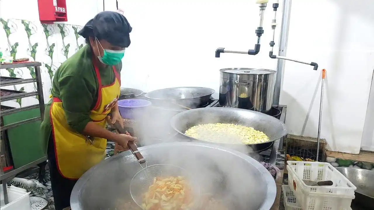 UMKM sembako ini berhasil jadi pemasok program MBG lewat dukungan BRI [Foto: Doc. BRI]