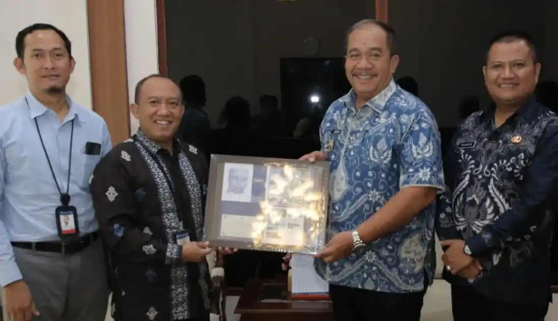 Bupati Asahan Taufik Zainal Abidin bersama Wakil Bupati Asahan Rianto menerima kunjungan kerja Kepala Kantor Perwakilan BANK Indonesia Pematang Siantar (Foto: Ist)