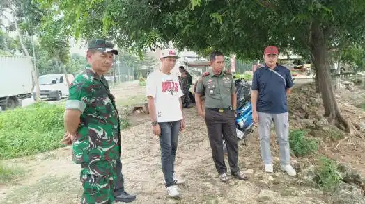 Komandan Distrik Militer (Dandim) 05/07 Bekasi, Kolonel Arm Krisrantau Hermawan, melakukan silaturahmi sekaligus peninjauan ke lokasi wisata Danau Indah Kalibaru, Kelurahan Kalibaru, Sabtu (6/12/2025)