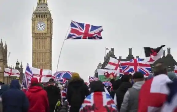 Demo Anti-Imigran di London (Foto: Ist)