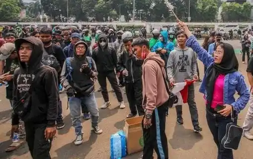 Demo di Depan Gedung DPR Senin, 25 Agustus 2025 (Foto: Repro)