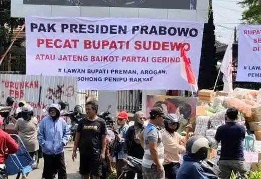 Demo Pati, Rabu (13/8/2025) (Foto: Tangkapan Layar)