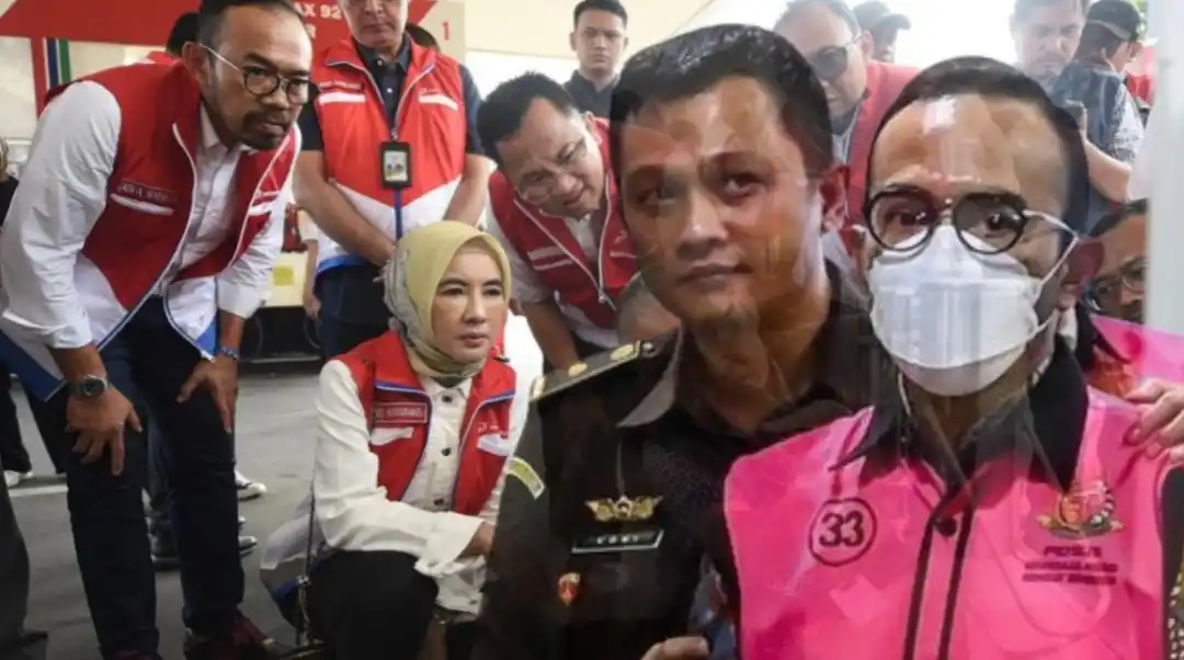 Direktur Utama PT Pertamina (Persero) melakukan kunjungan kerja ke beberapa sarana dan fasilitas  Satuan Tugas Ramadan Idulfitri (Satgas RAFI) 2024 di wilayah Jawa Bagian Barat. Kunjungan tersebut turut dihadiri Direktur Utama PT Pertamina Patra Niaga Riva Siahaan dan lainnya, Jumat, 5 April 2024.