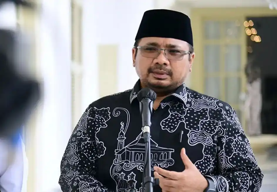 Menteri Agama (Menag) Yaqut Cholil Qoumas usai rapat terbatas terkait penanganan penyakit mulut dan kuku (PMK) pada hewan ternak di Tanah Air,di Istana Kepresidenan Bogor, Jawa Barat, Kamis (23/6/2022).
