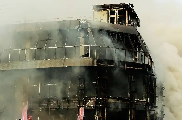 Ember Hoter Terbakar di Bangkok (Foto: Istimewa)