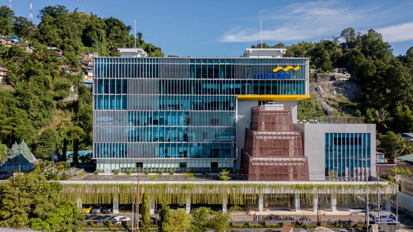 Gedung Bank Mandiri [Foto: Doc. Mandiri]