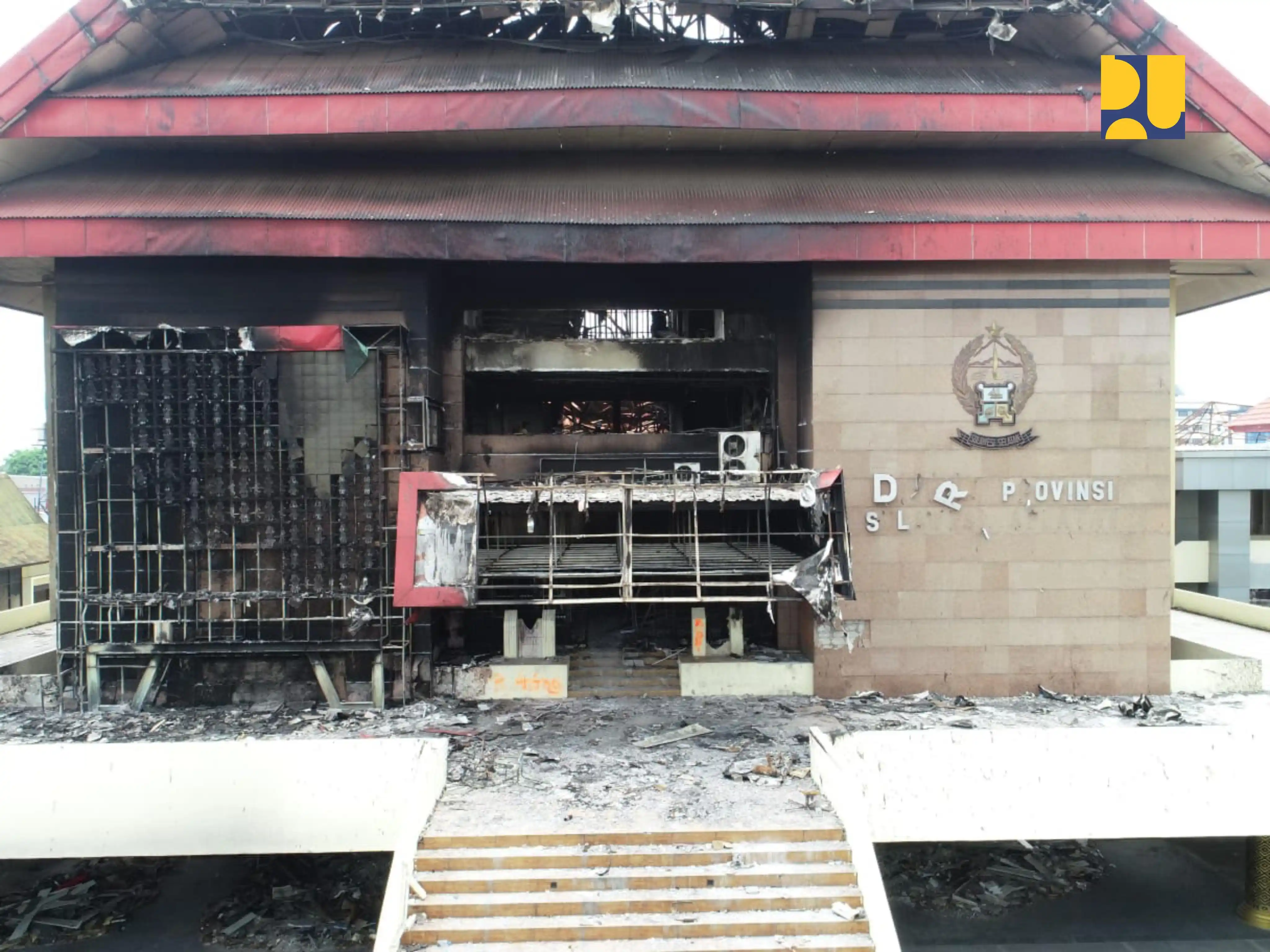 Kementerian PU akan memperbaiki Gedung DPRD Provinsi Sulawesi Selatan yang rusak akibat demo. (Foto: Dok PU)