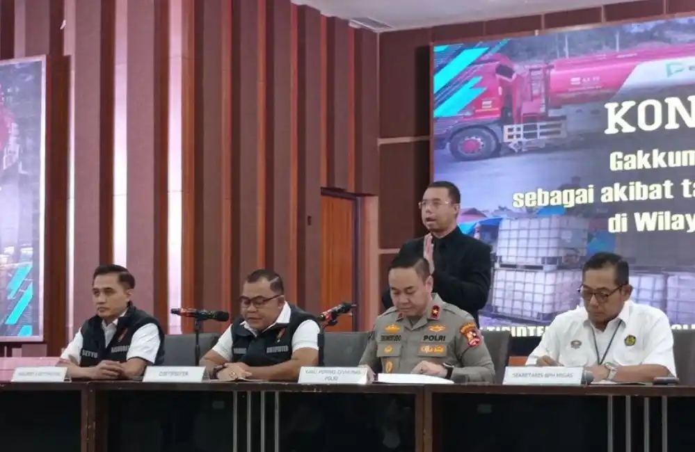 Bareskrim Polri membongkar kasus solar subsidi yang diselewengkan di kawasan Balandete, Kabupaten Kolaka, Sulawesi Tenggara (Sultra) (Foto: Dok MI/Aswan)