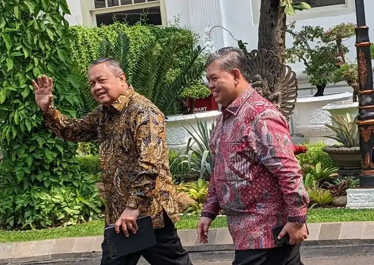 Gubernur Bank Indonesia (BI) Perry Warjiyo bertemu Presiden Prabowo Subianto di Istana (Foto: Repro)