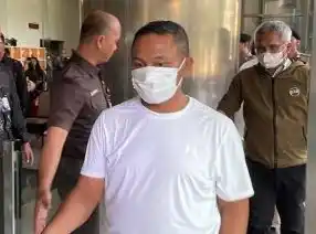 Gubernur Riau Abdul Wahid di KPK, Selasa (4/11/2025) (Foto: Dok MI/Ist)