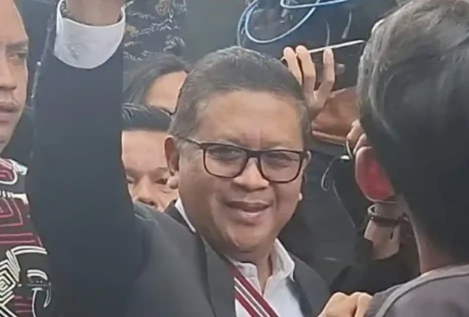 Sekjen PDIP Hasto Kristiyanto saat tiba di KPK, Kamis (20/2/2025) (Foto: Dok MI/Aswan)