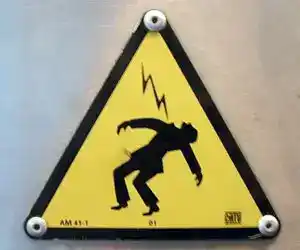 Ilustrasi Tersengat Listrik (Foto: Ist)