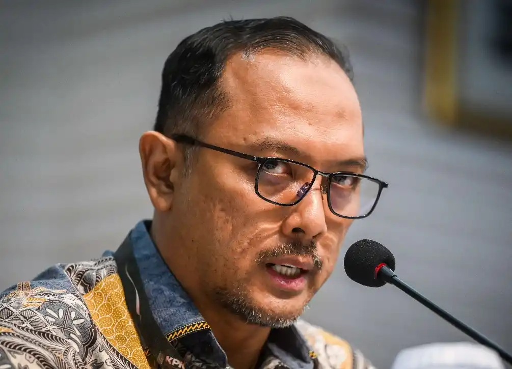 Juru Bicara KPK, Tessa Mahardhika Sugiarto