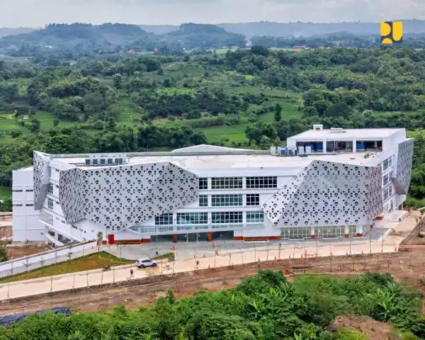 Kampus 2 Politeknik Manufaktur Bandung Dengan Fasilitas I-SMART dan Teaching Factory. (Foto: dok PU)