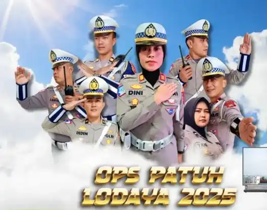 Kasat Lantas Polres Sumedang, AKP Dini Kulsum Mardiani beserta jajarannya. (Foto: Instagram/@tmcpolressumedang)