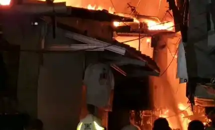 Kebakaran di kawasan padat penduduk di Kemayoran (Foto: Tangkap Layar)