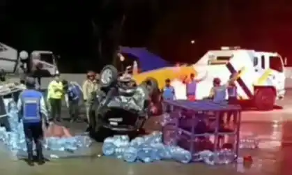 Kecelakaan Gerbang Tol Ciawi [Foto: Tangkapan layar]