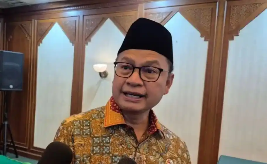 Kepala Badan Pengawas Obat dan Makanan (BPOM) Taruna Ikrar