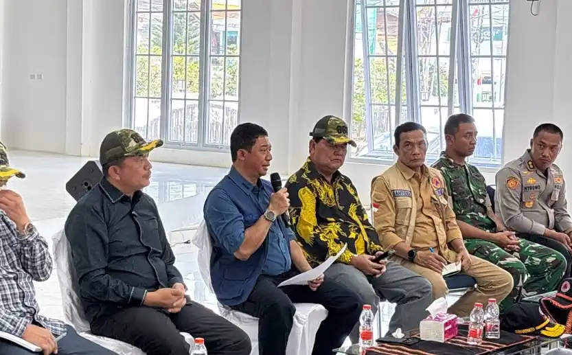 Kepala Badan Nasional Penanggulangan Bencana (BNPB), Letjen TNI Suharyanto, melakukan kunjungan kerja ke Kabupaten Gayo Lues untuk meninjau kondisi pascabencana banjir bandang serta memastikan langkah penanganan berjalan secara cepat, terukur, dan terkoordinasi, Selasa (9/12/2025).