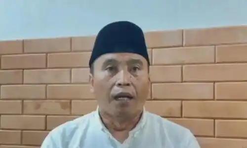 Kepala Desa Klapanunggal, Ade Endang Saripudin (Foto: Repro)