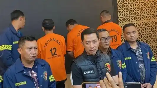 Konferensi pers penetapan tersangka Ketua Kadin Cilegon yang meminta jatah proyek Rp 5 triliun tanpa lelang (Dok: Polda Banten)