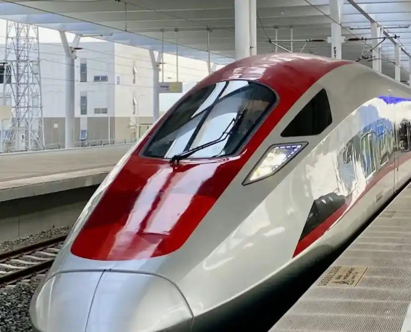 Kereta cepat Jakarta-Bandung atau Whoosh (Foto: Dok MI/Antara)