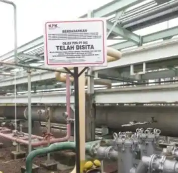 Selain tanah dan bangunan 2 lantai, KPK turut menyita 13 pipa milik PT BIG yang dijadikan agunan atas perjanjian jual beli gas di kasus ini. Pipa yang disita itu sepanjang 7,6 kilometer (Foto: Dok MI/KPK)