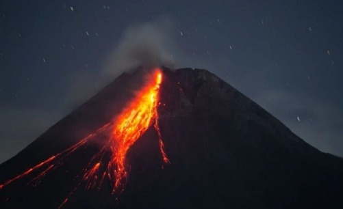 Gunung Merapi Luncurkan 10 kali Guguran Lava dengan Jarak Luncur Mencapai 1.700 Meter (1,7 Km) (Foto: Ist)