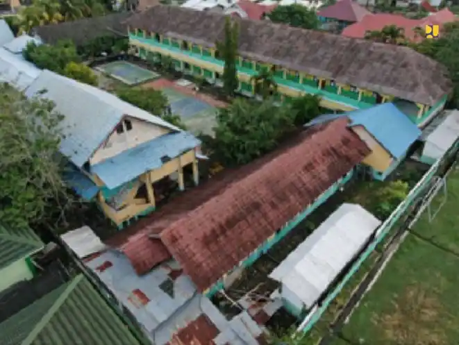 Kementerian Pekerjaan Umum melakukan renovasi MAN 1 Dompu.