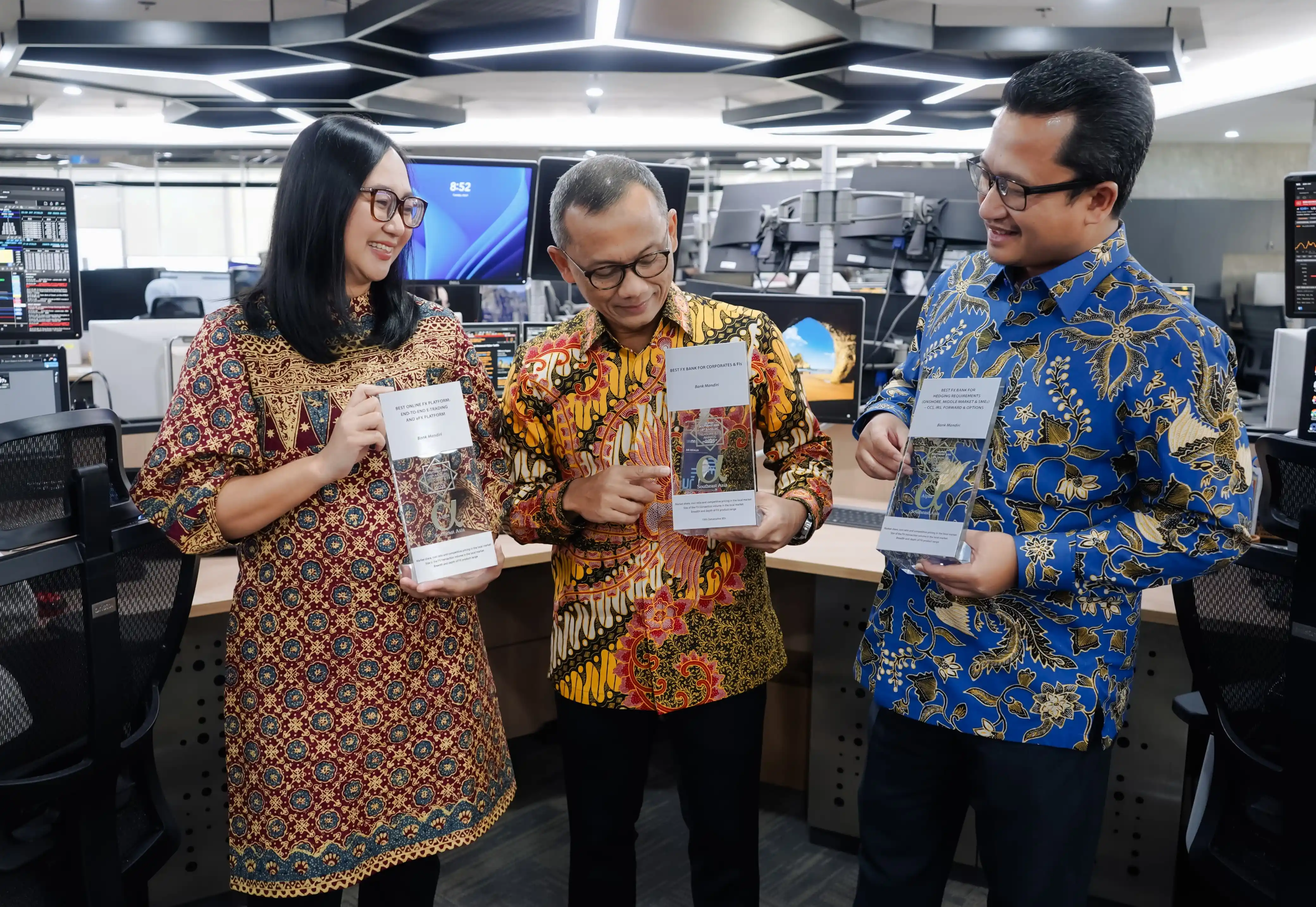 Bank Mandiri Raih Tiga Penghargaan di Ajang Alpha Southeast Asia [Foto: Doc. Bank Mandiri]