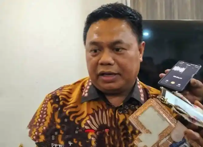 Mantan Kadiskominfostandi Kota Bekasi, Robert Siagian (Foto: Ist)