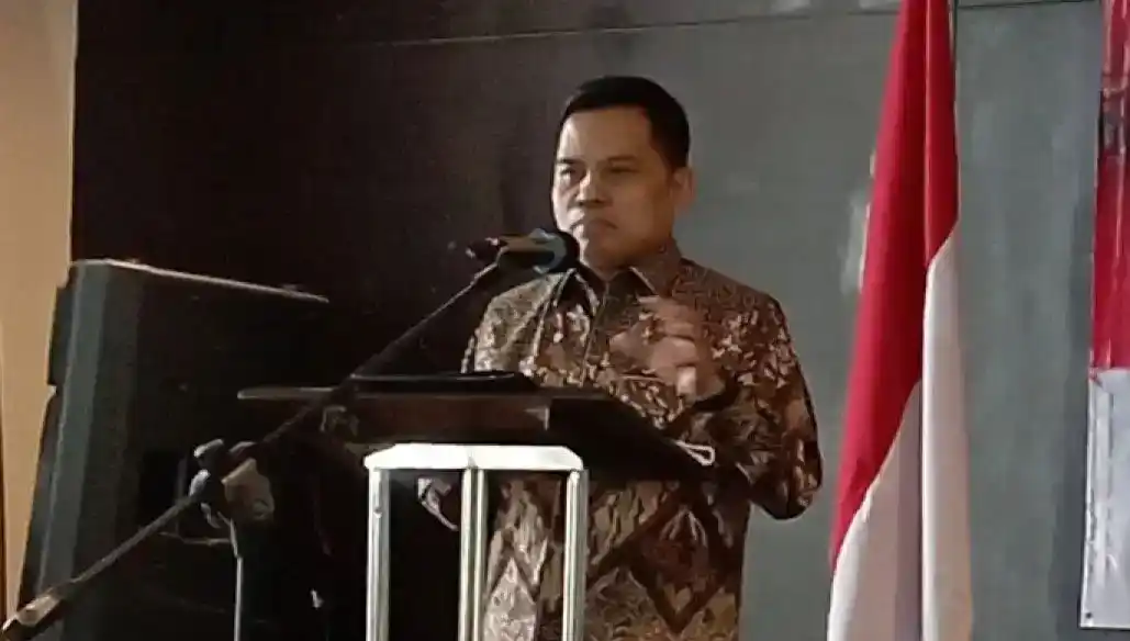 Sekretaris Jenderal MPR RI Ma'ruf Cahyono saat memberi sambutan dalam pembukaan diskusi kelompok terpumpun tentang Pokok-Pokok Haluan Negara yang digelar Universitas Muhammadiyah Purwokerto (UMP) di Purwokerto, Kabupaten Banyumas, Senin (7/3/2022)