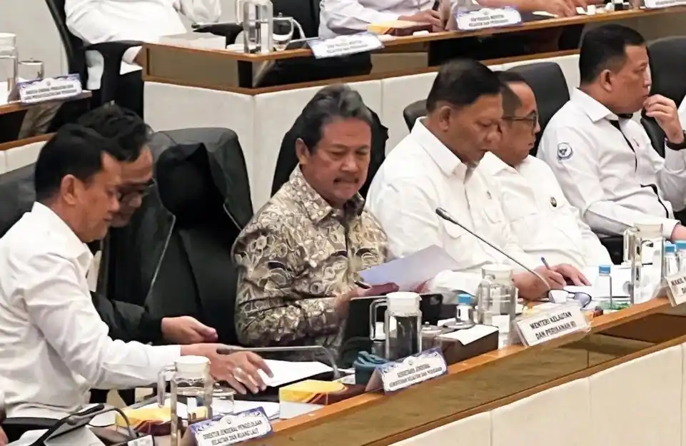 Menteri Kelautan dan Perikanan (KP) Sakti Wahyu Trenggono (kedua dari kiri) (Foto: Dok MI)