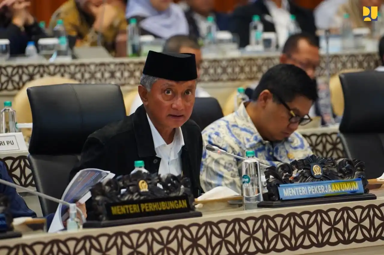 Menteri Pekerjaan Umum, Dody Hanggodo memaparkan capaian kerja yang signifikan dalam penanganan bencana di Sumatera. Foto: PU/MI