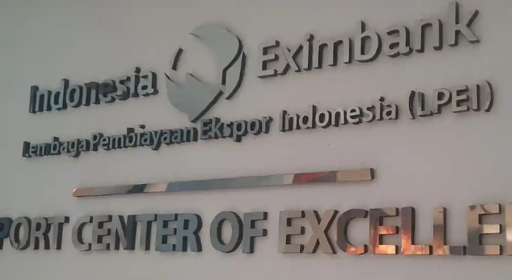 Komisi Pemberantasan Korupsi telah menetapkan lima tersangka dalam kasus dugaan korupsi pemberian fasilitas pembiayaan dari Lembaga Pembiayaan Ekspor Indonesia atau LPEI. Selain dua anggota direksi LPEI, tiga petinggi perusahaan swasta turut terseret dalam perkara korupsi yang berpotensi merugikan negara hingga Rp 11,7 triliun tersebut.