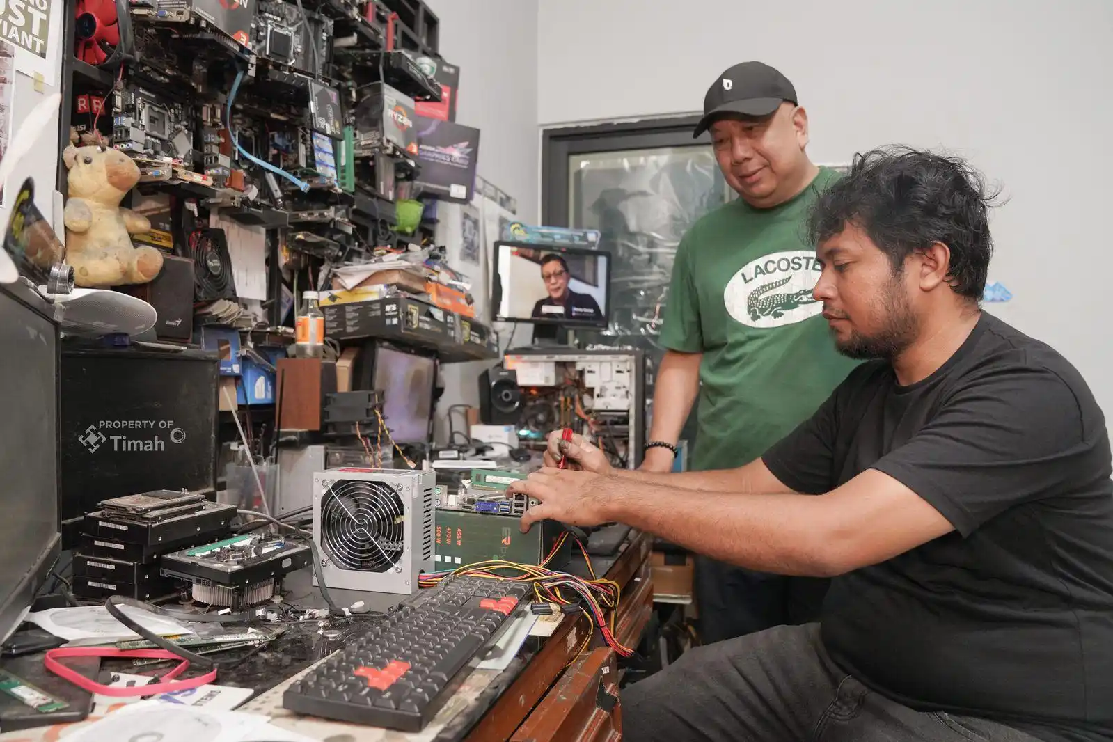 Mitra Binaan PT Timah Sukses Kembangkan Usaha Layanan Service dan Sparepart Komputer [Foto: Doc. PT Timah]