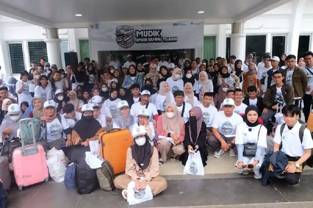 Ratusan Mahasiswa Bangka Ikuti Mudik Gratis PT Timah [Foto: Doc. PT Timah]