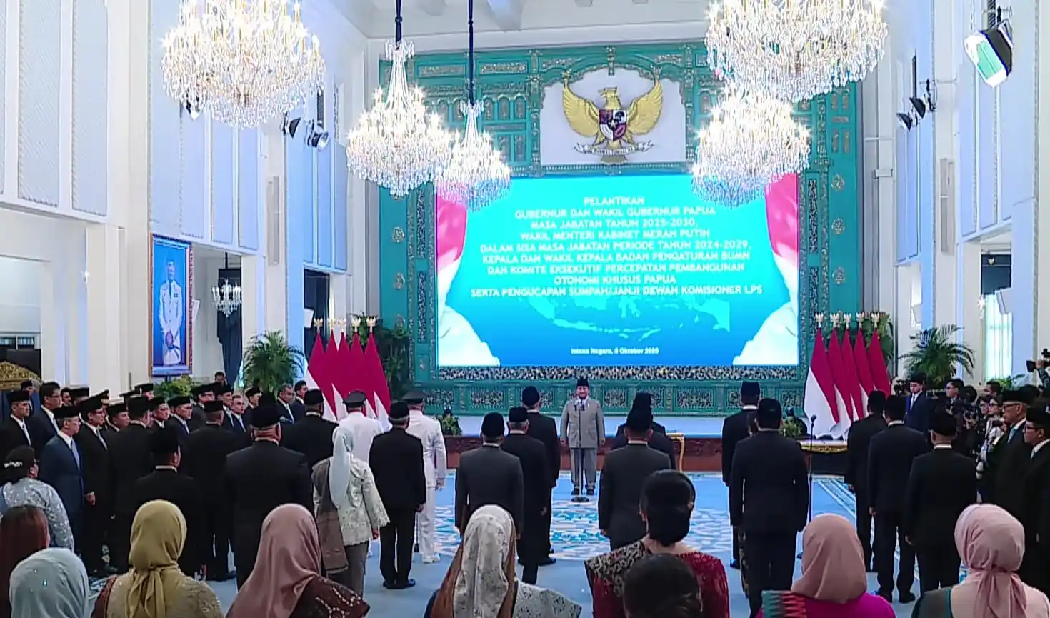 Presiden Prabowo Subianto melantik sejumlah pejabat di Istana Negara, Jakarta, Rabu (8/10/2025) (Foto: Tangkapan Layar)
