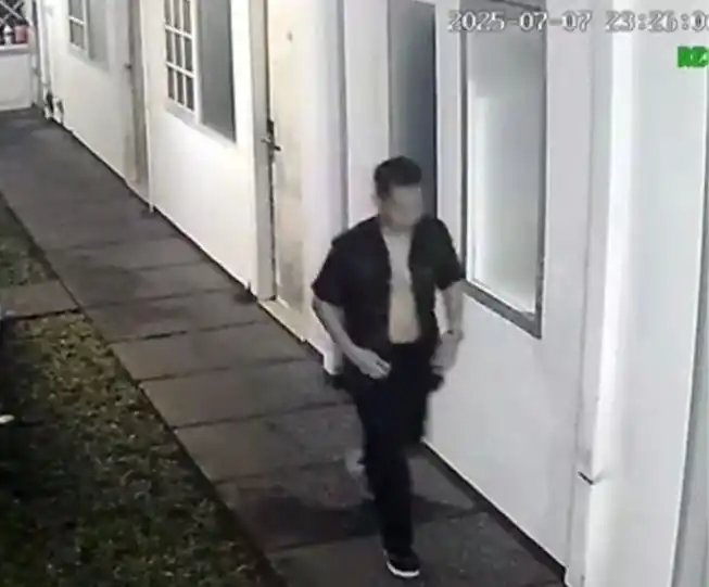 Diplomat muda Kementerian Luar Negeri RI, Arya Daru Pangayunan (39) sebelum tewas di dalam kamar kostnya (Foto: Dok MI)