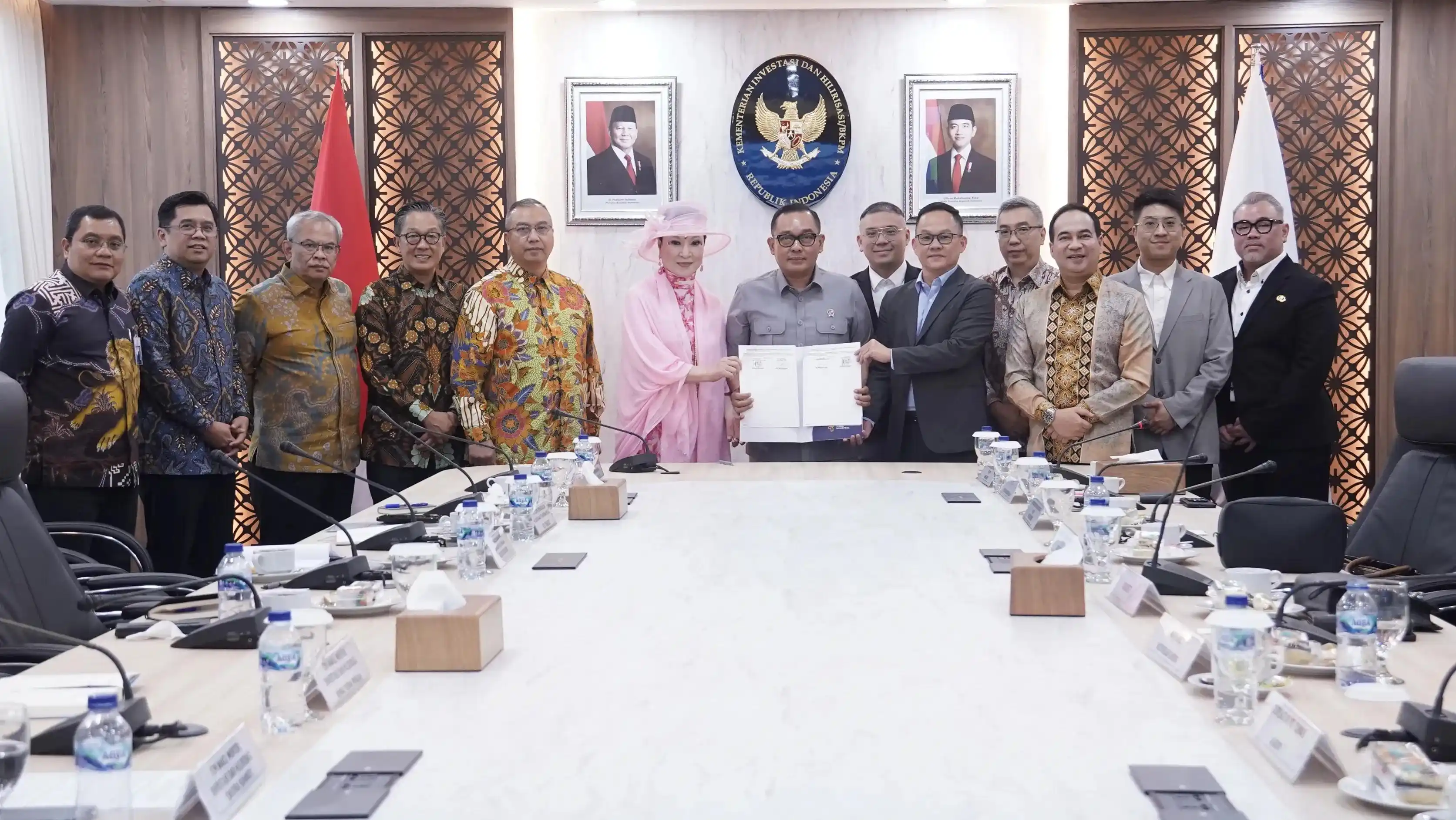 penandatanganan kerjasama strategis antara Worldvuer iByond Limited, perusahaan teknologi berbasis Silicon Valley, dengan Tunas Prima Industrial Estate yang dilakukan di Jakarta (9/7/2025). [Foto: Doc. Pertamina]
