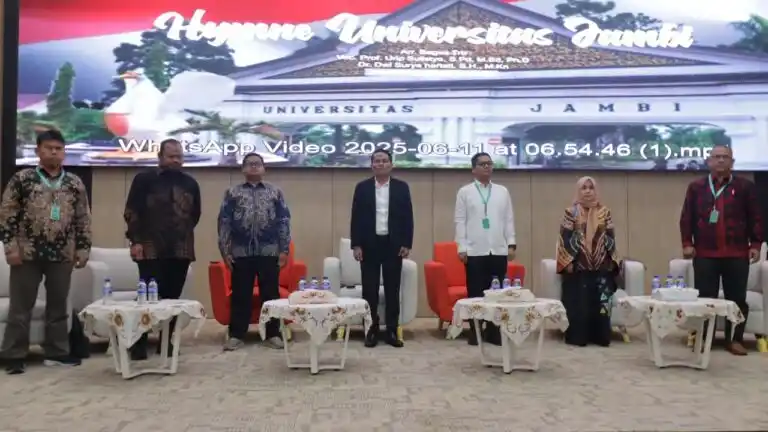 Perwakilan Direktorat Penelitian dan Pengabdian kepada Masyarakat serta LLDIKTI RI menghadiri dan membuka kegiatan pendampingan di UNJA (Foto: Dok MI)